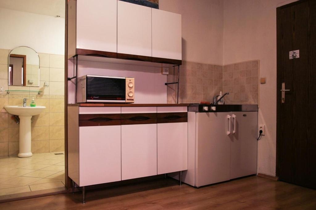Apartments By The Sea Makarska - 15200 Exterior foto
